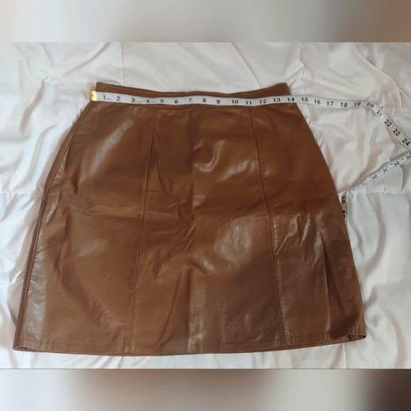 Vintage 70's Leather Mini Skirt Women's Size Small Highwaisted Brown Retro RARE - Picture 3 of 8